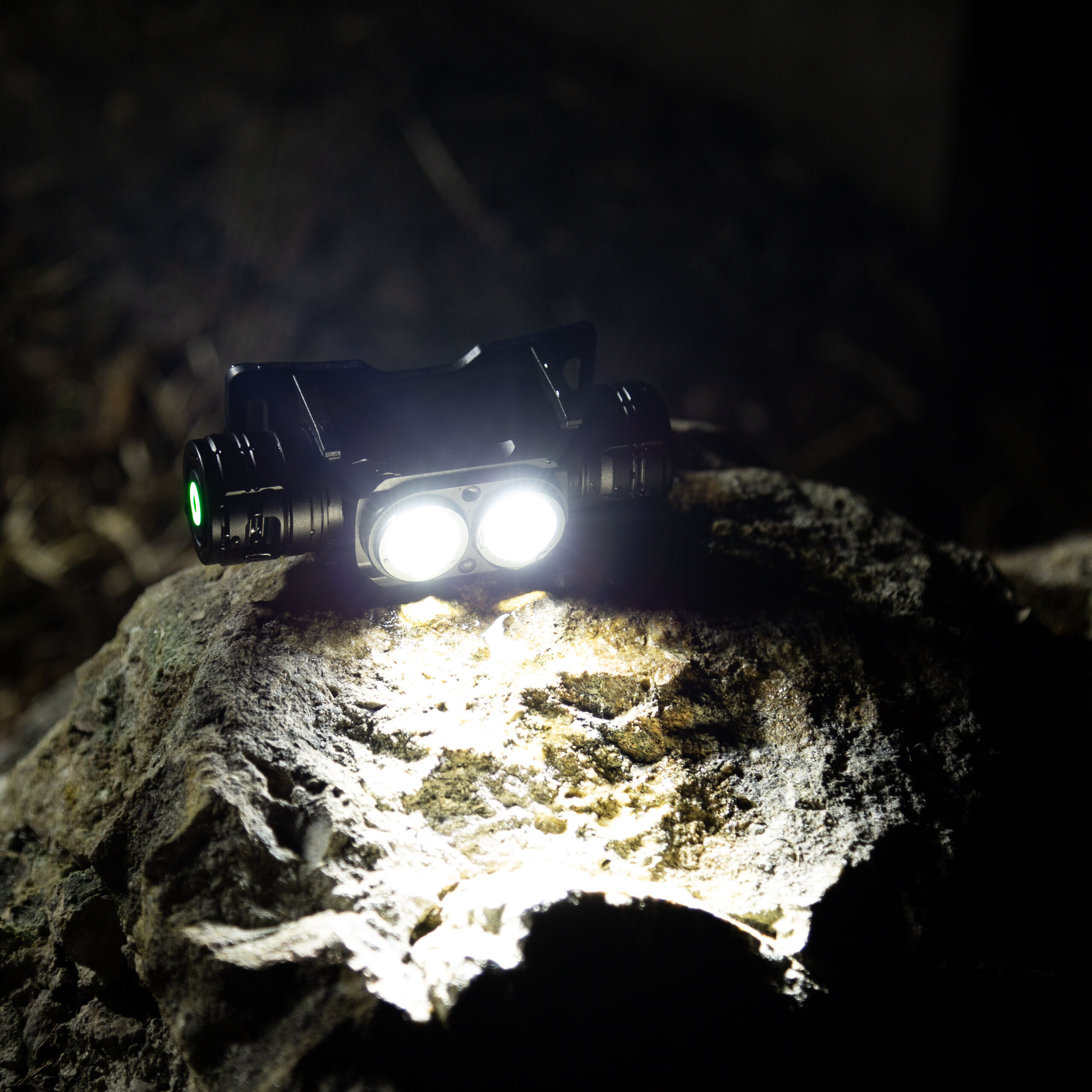 Rechargeable Headlamp Flashlight 3000 Lumen - 20650 Lithium-Ion Battery - Image 5